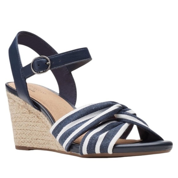 NWOT CLARKS Women's Margee Beth Stripe Navy White Marine Wedge Sandal, Size 9W - Picture 1 of 12